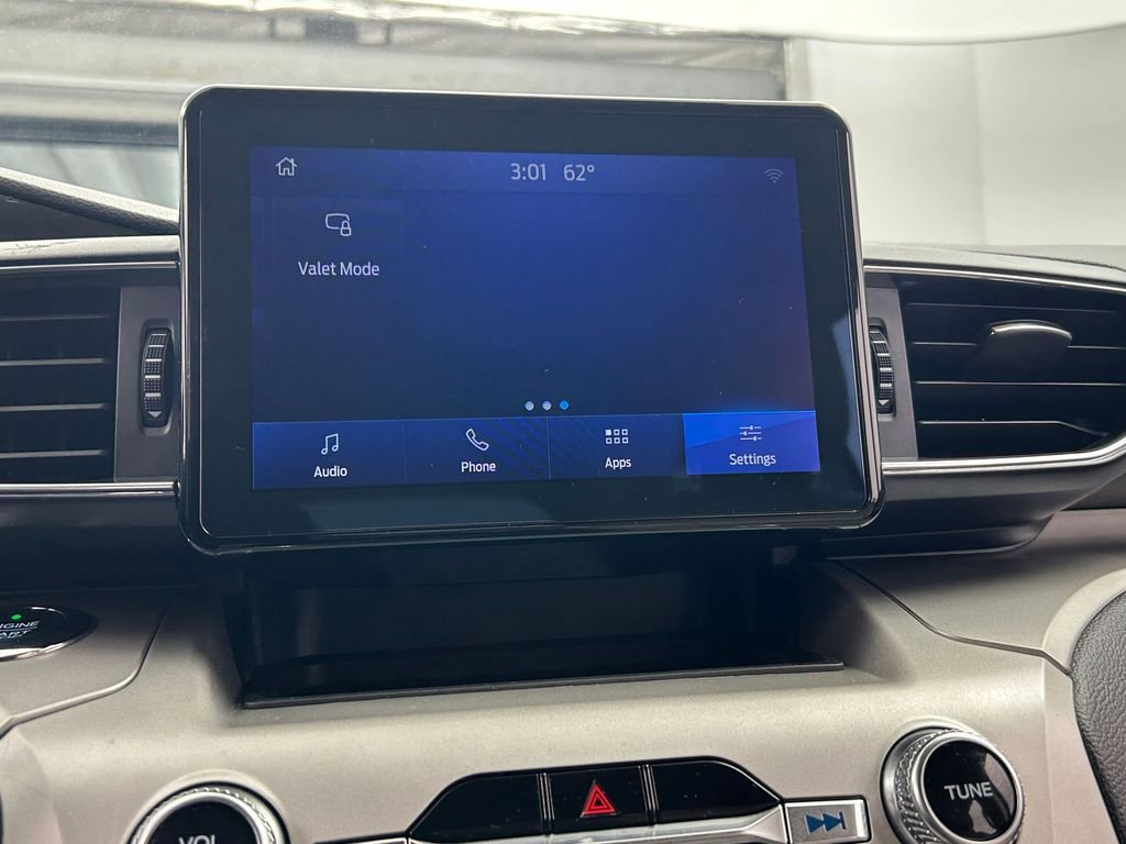 Used 2021 Ford Explorer XLT w/ Equipment Group 202A image 19