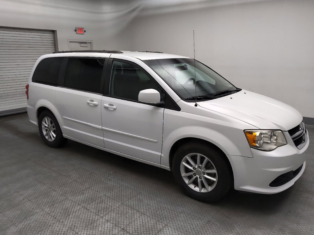Used 2016 Dodge Grand Caravan SXT FWD image 11