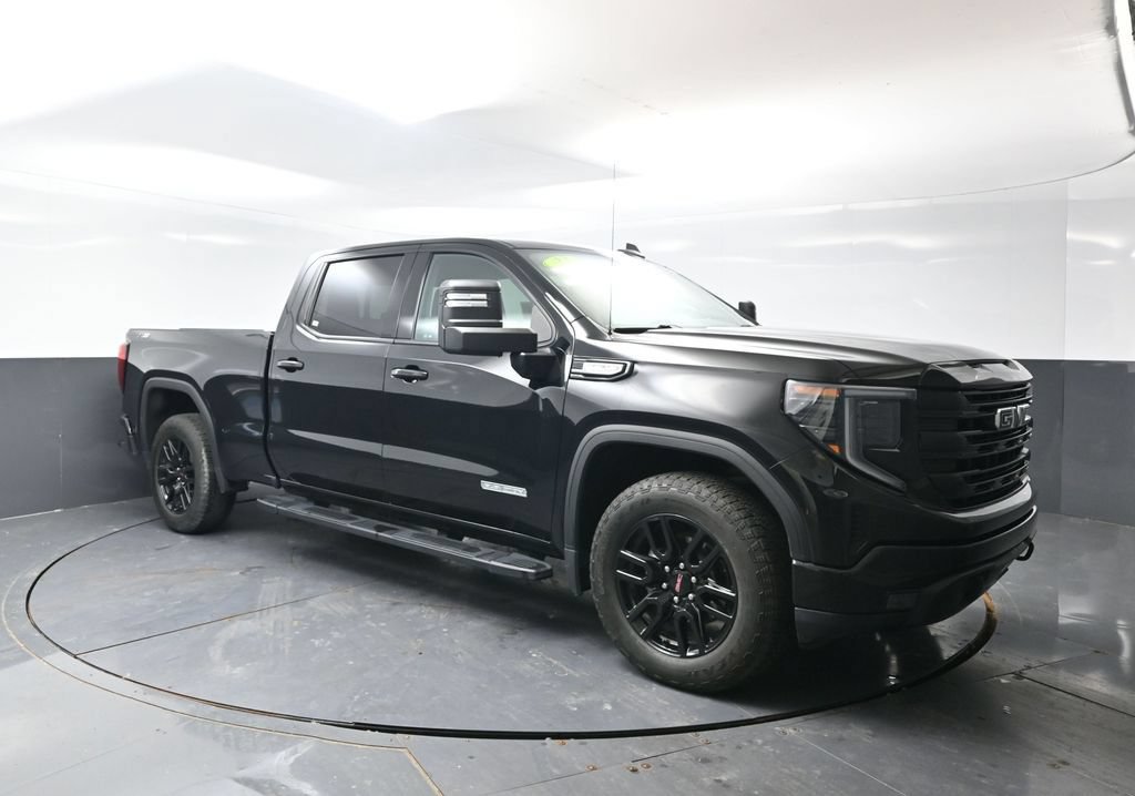 Used 2023 GMC Sierra 1500 Elevation w/ Preferred Package AWD/4WD image 5