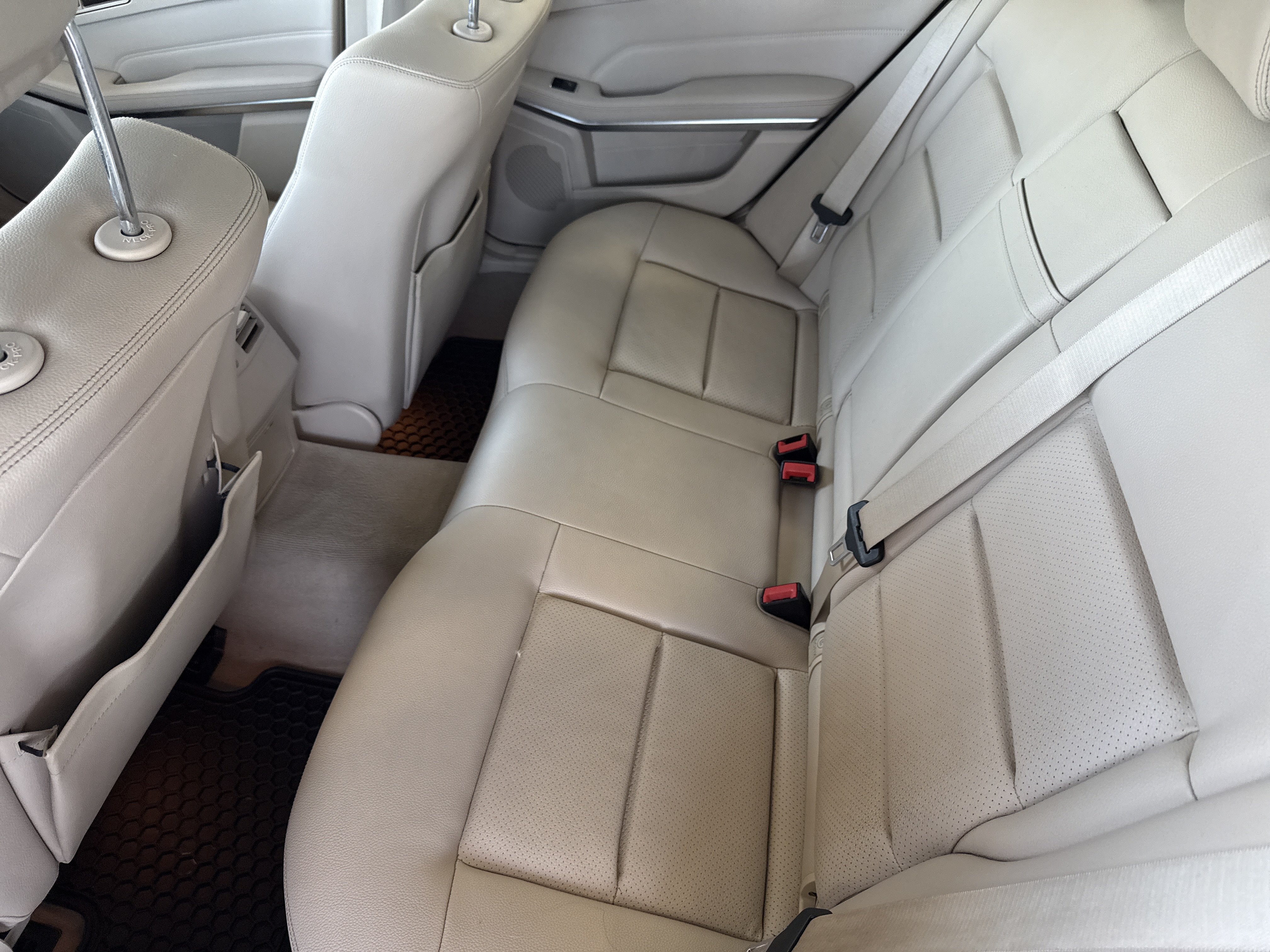 Used 2014 Mercedes-Benz E 350 Sedan image 26