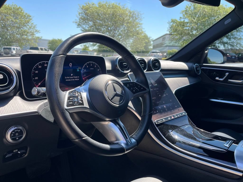 Used 2025 Mercedes-Benz C 300 4MATIC Sedan image 16