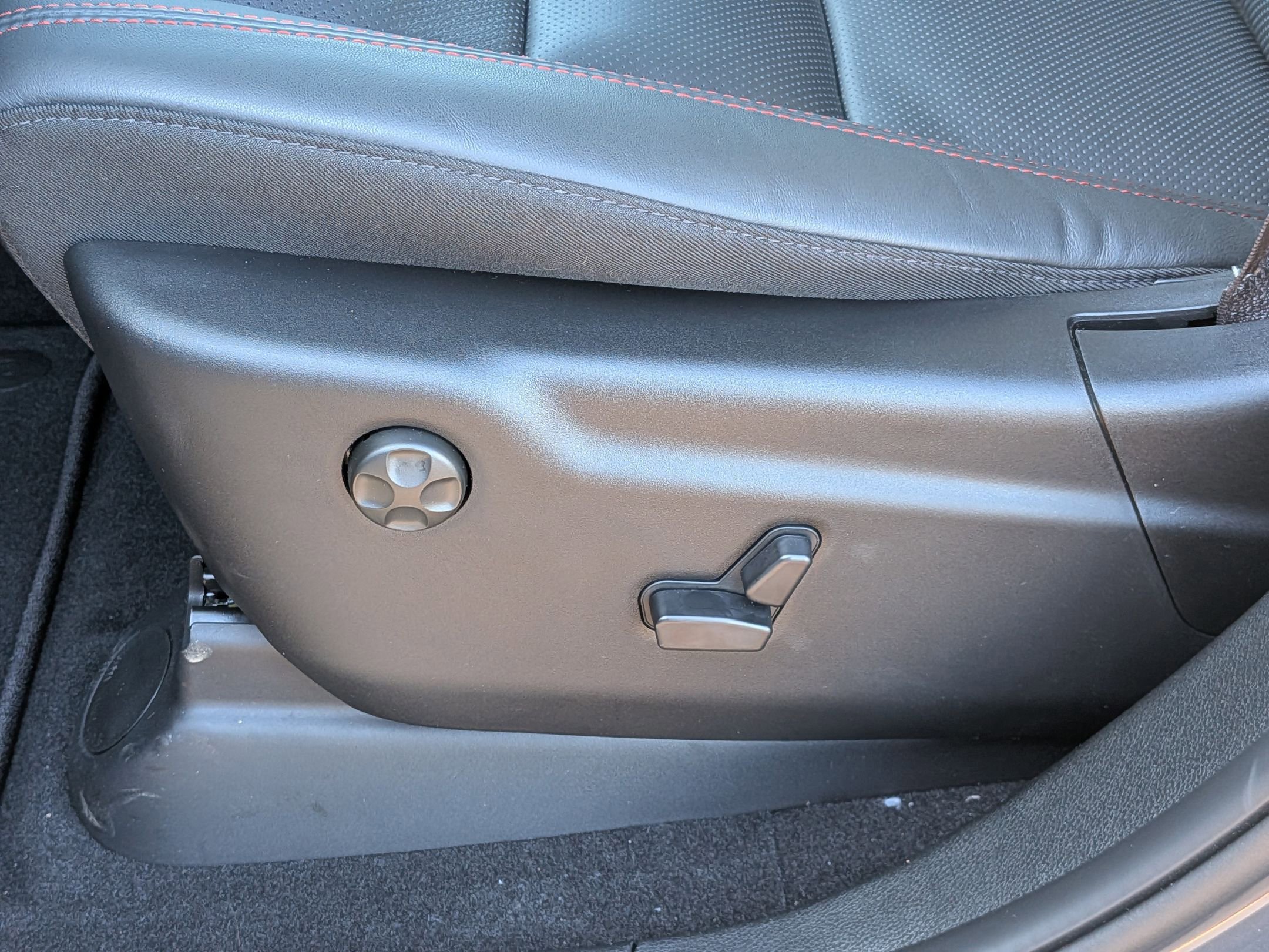 New 2026 Dodge Durango GT image 13