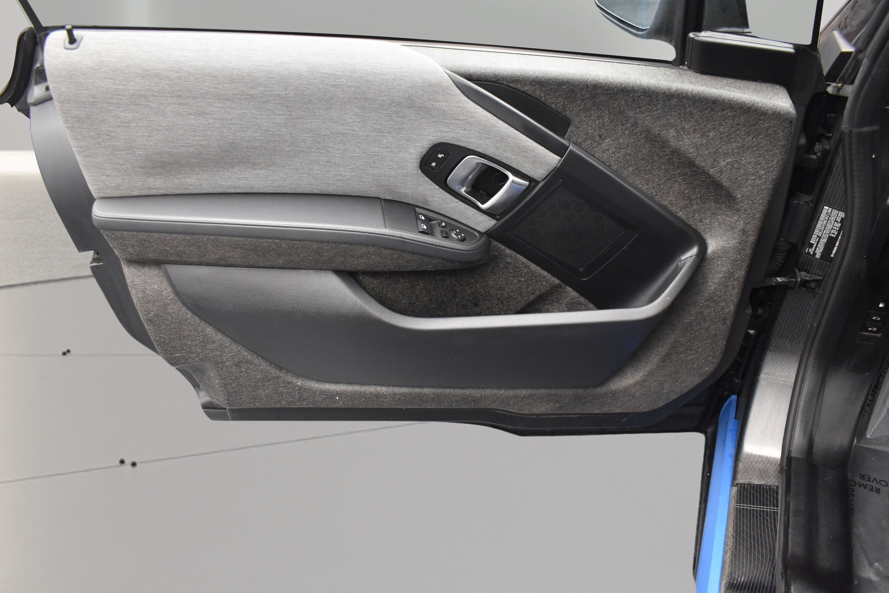 Used 2016 BMW i3 w/ Range Extender RWD image 30