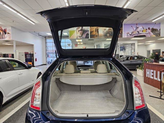 Used 2014 Toyota Prius Three FWD image 38