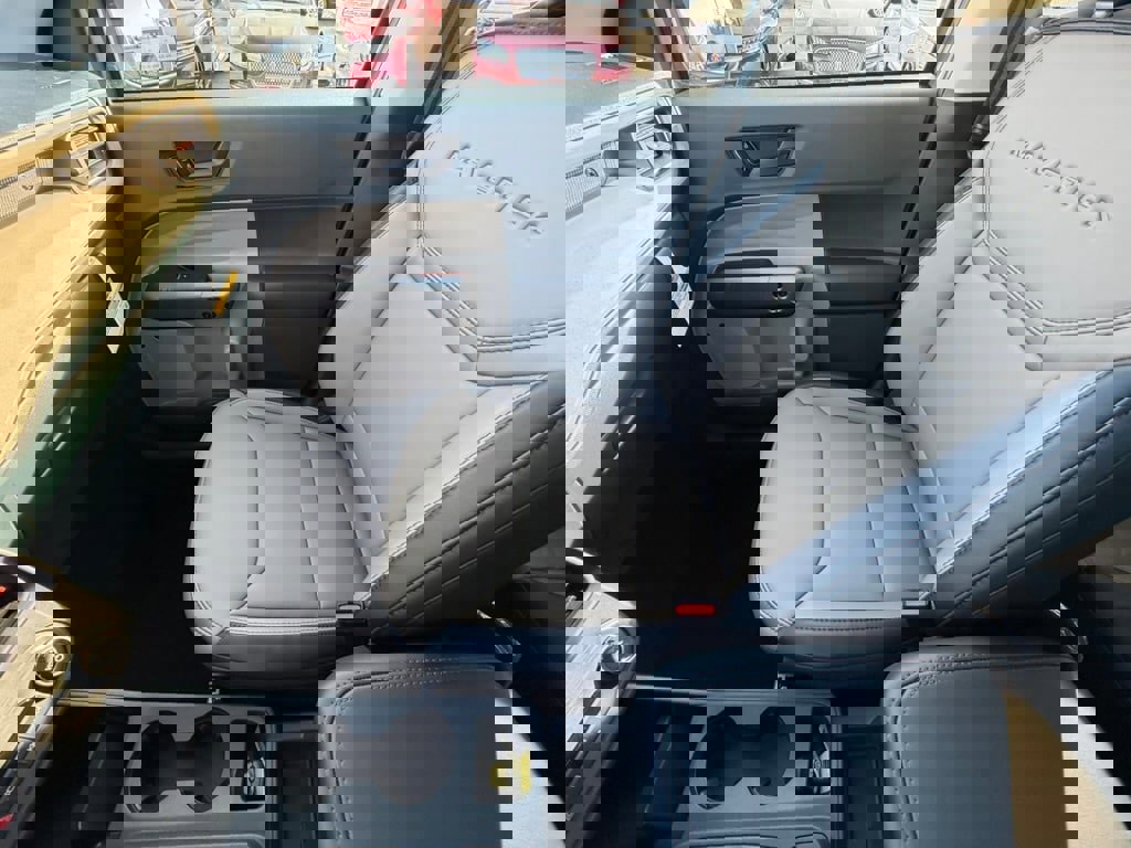 New 2026 Ford Maverick Lariat w/ 4K Tow Package image 21