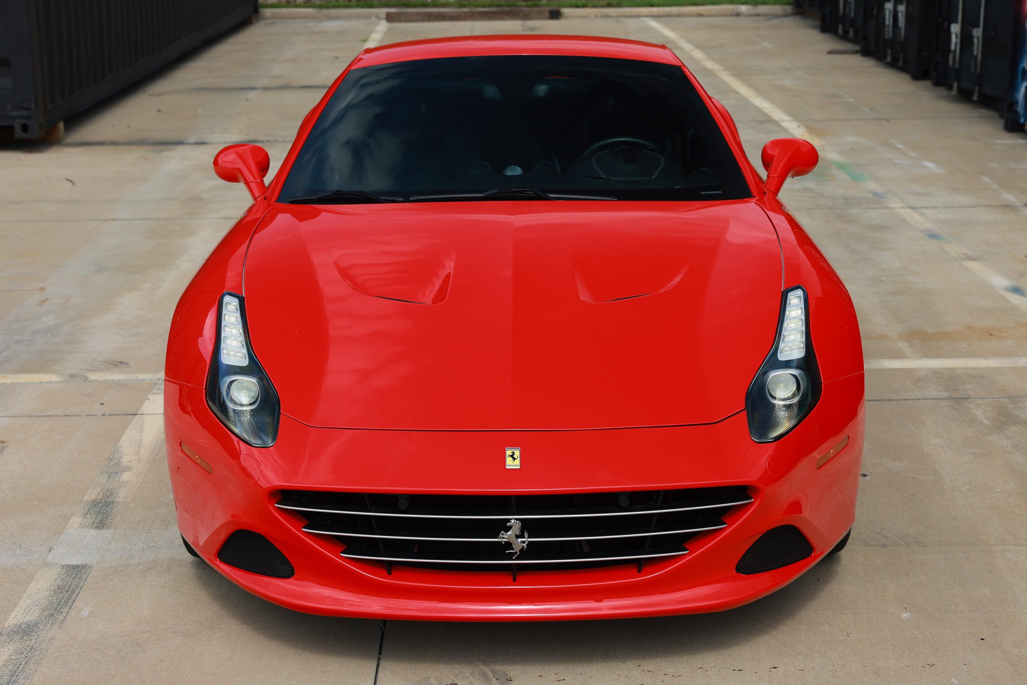 Used 2015 Ferrari California T RWD image 24