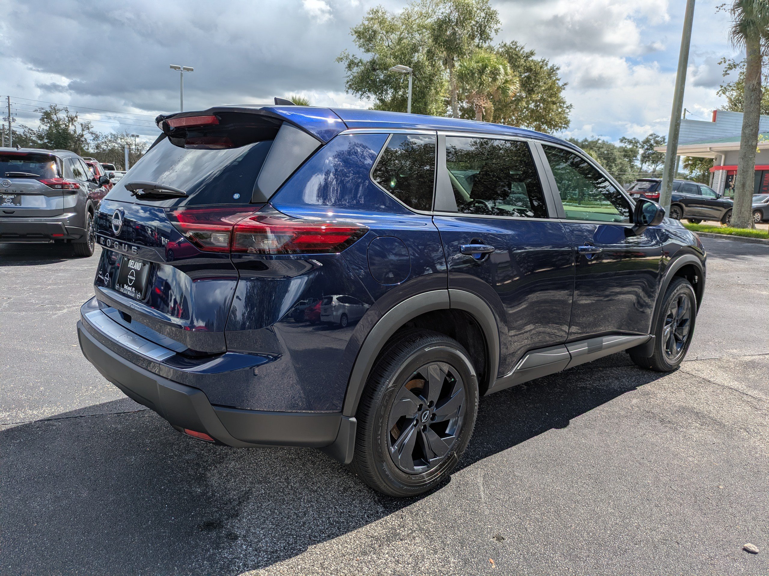New 2026 Nissan Rogue SV FWD image 4