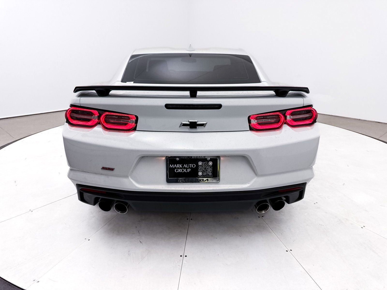 Used 2019 Chevrolet Camaro SS image 16