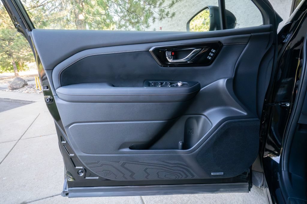 Certified 2025 Subaru Forester Touring w/ Protection Package AWD/4WD image 7