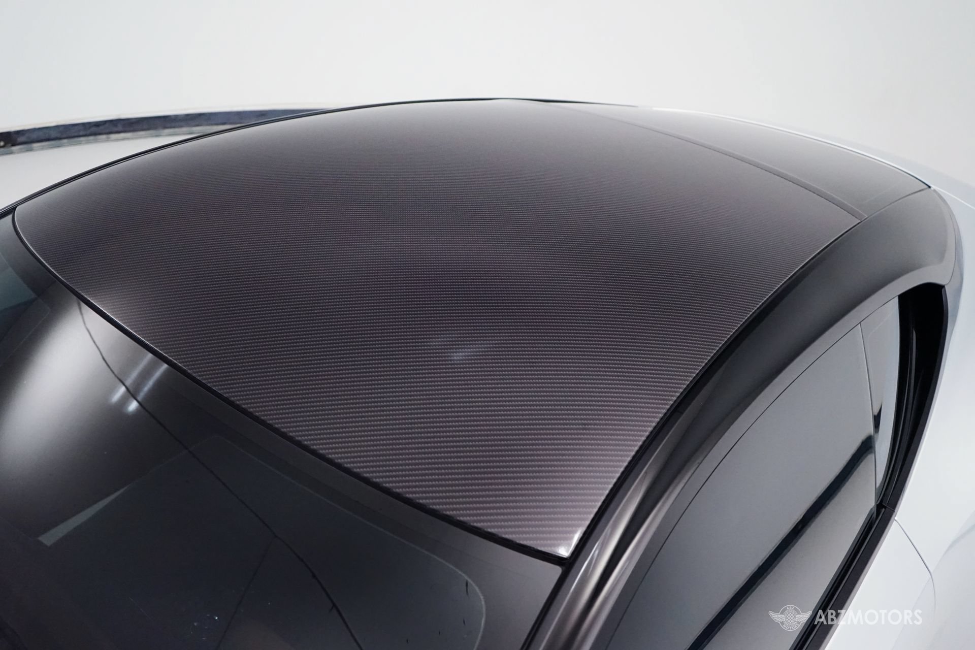 Used 2025 Aston Martin DB12 Coupe RWD image 13