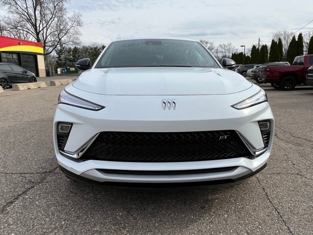 Used 2025 Buick Envista Sport Touring image 8