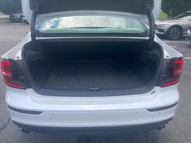 Used 2019 Volvo S60 T6 Momentum AWD/4WD image 12