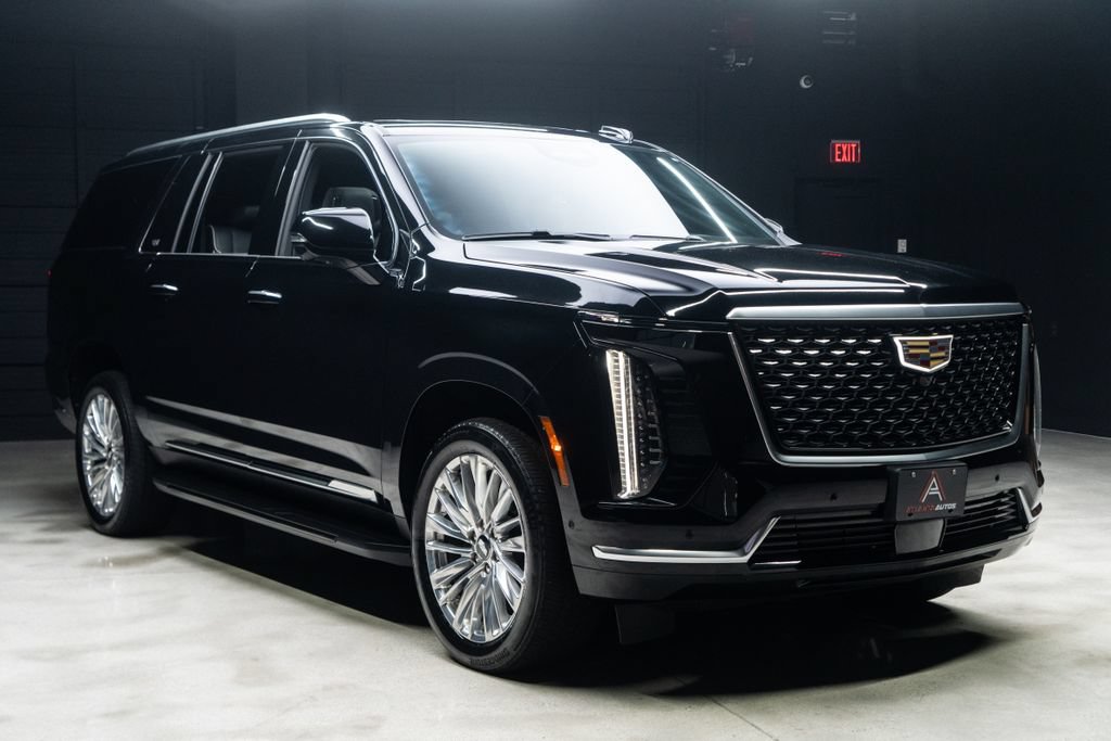 Used 2025 Cadillac Escalade ESV Premium Luxury RWD image 7