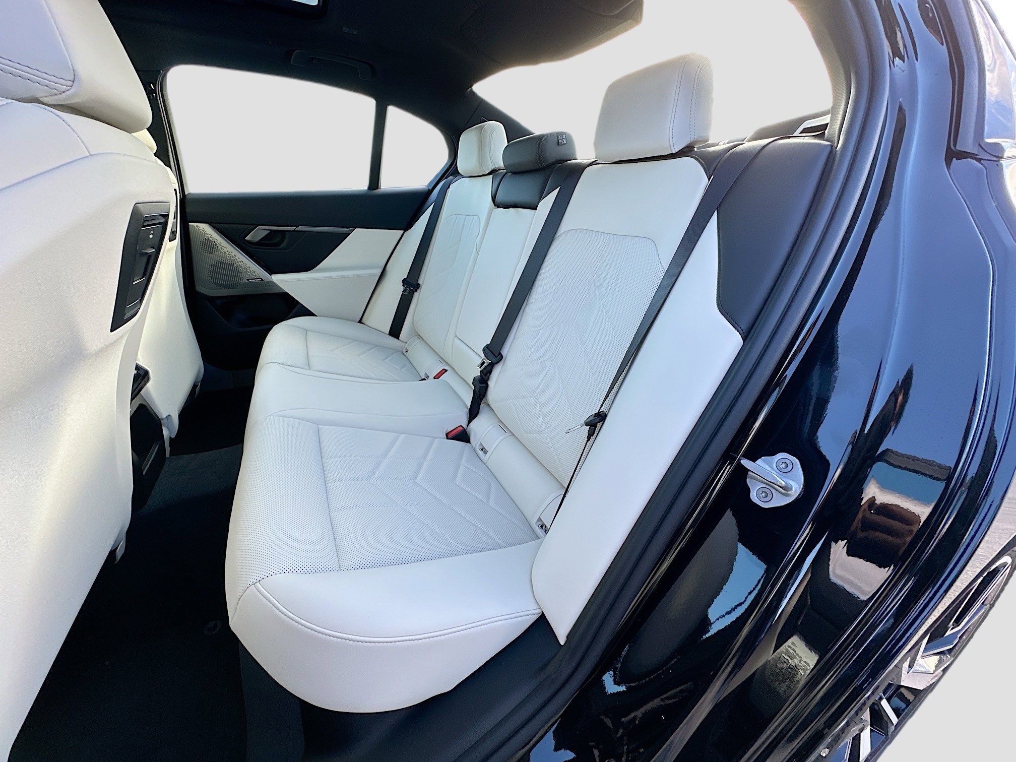 New 2026 BMW 530i w/ M Sport Package image 19