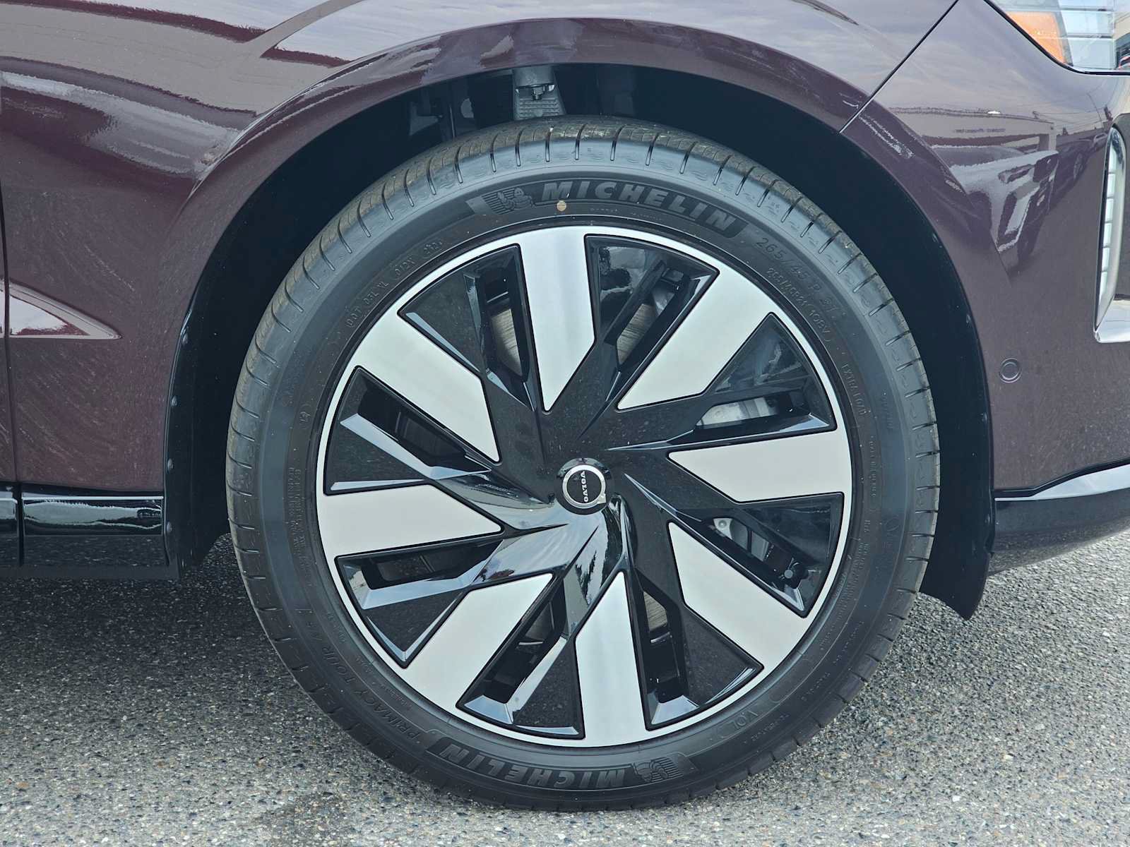 New 2025 Volvo EX90 Ultra w/ Protection Package Premier AWD/4WD image 9