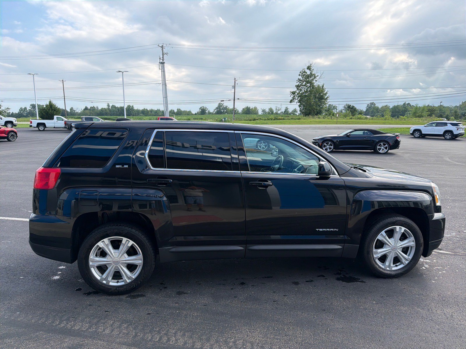 Used 2017 GMC Terrain SLE FWD image 5