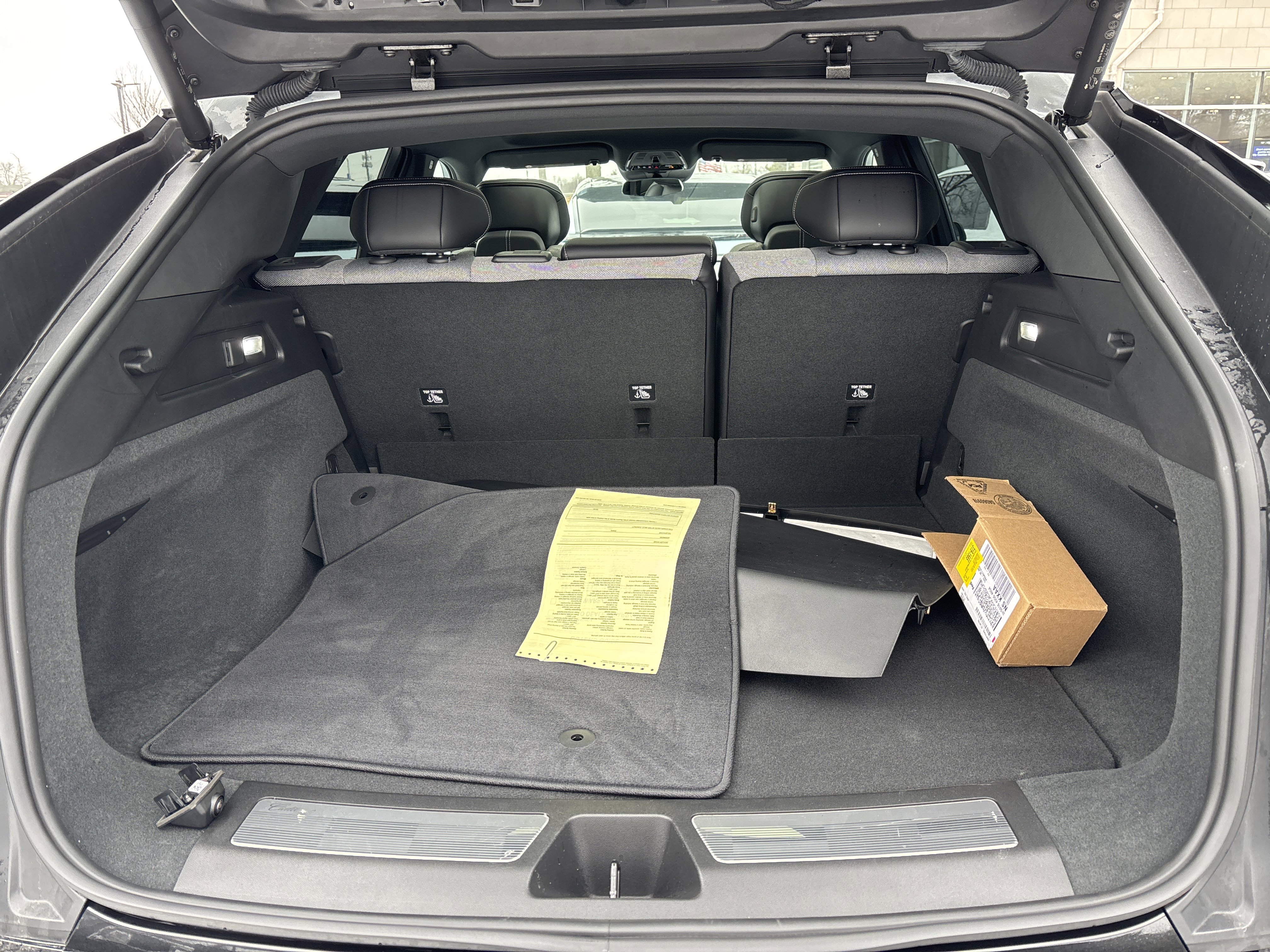 Used 2024 Cadillac Lyriq Tech image 33