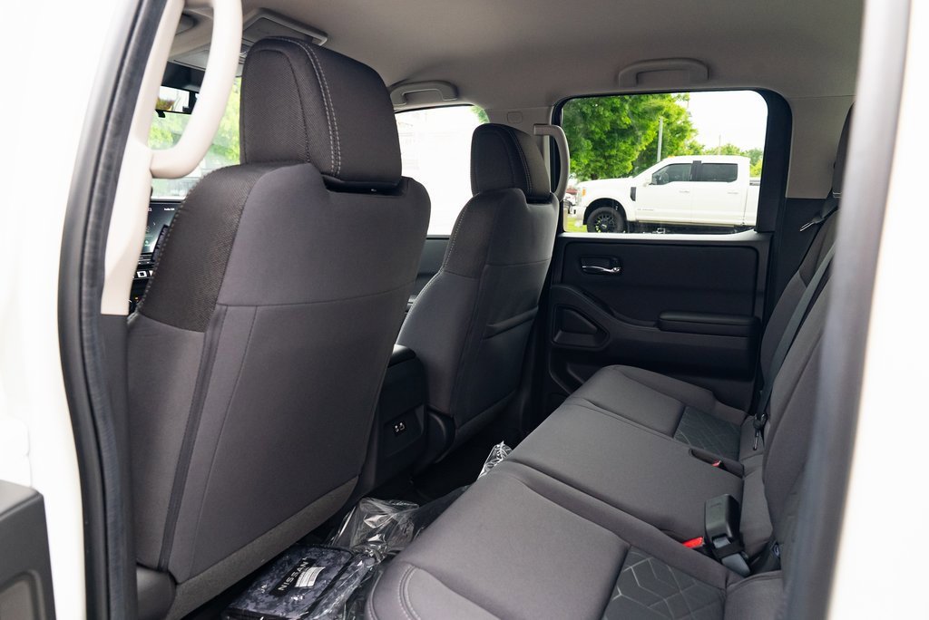 New 2025 Nissan Frontier SV image 21