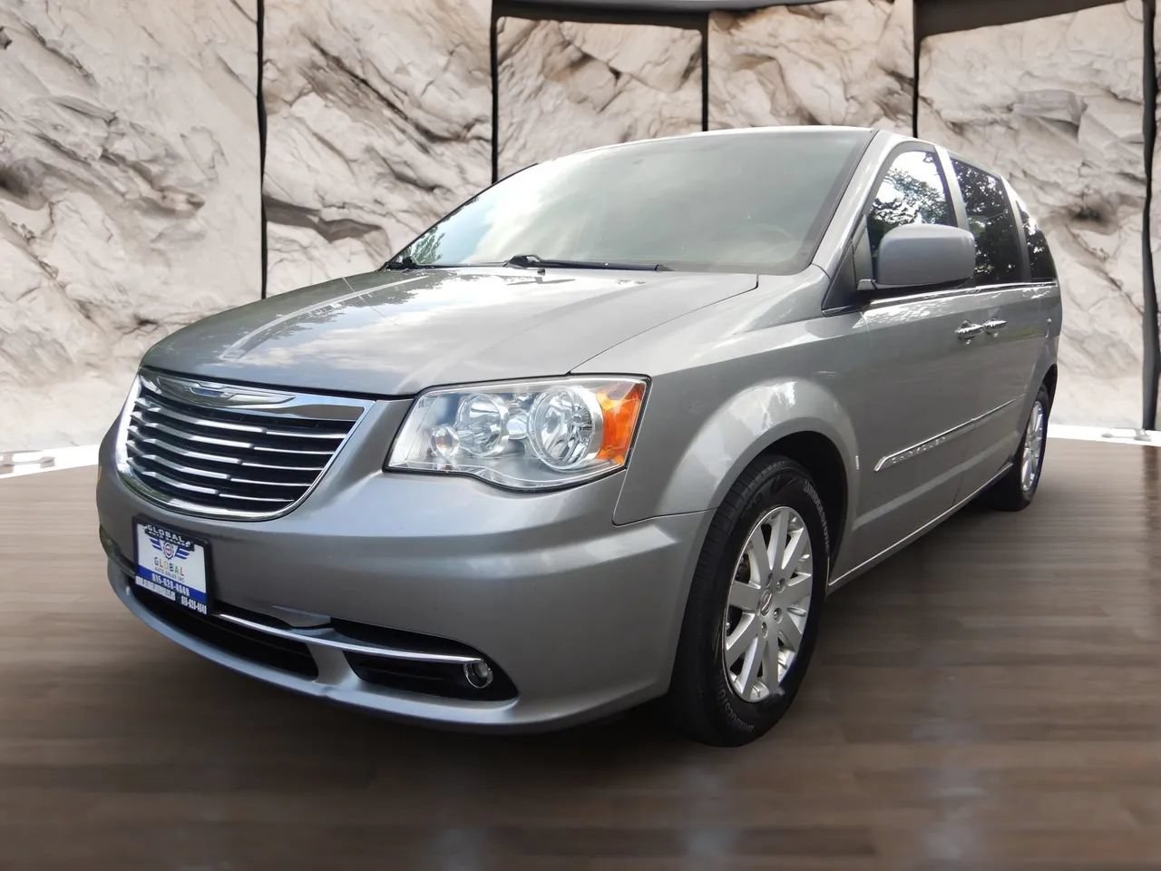 Used 2016 Chrysler Town & Country Touring w/ Driver Convenience Group