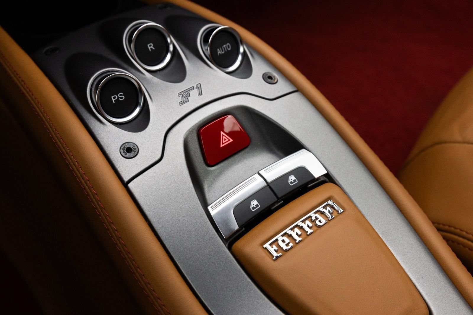 Used 2011 Ferrari 458 Italia Coupe RWD image 40