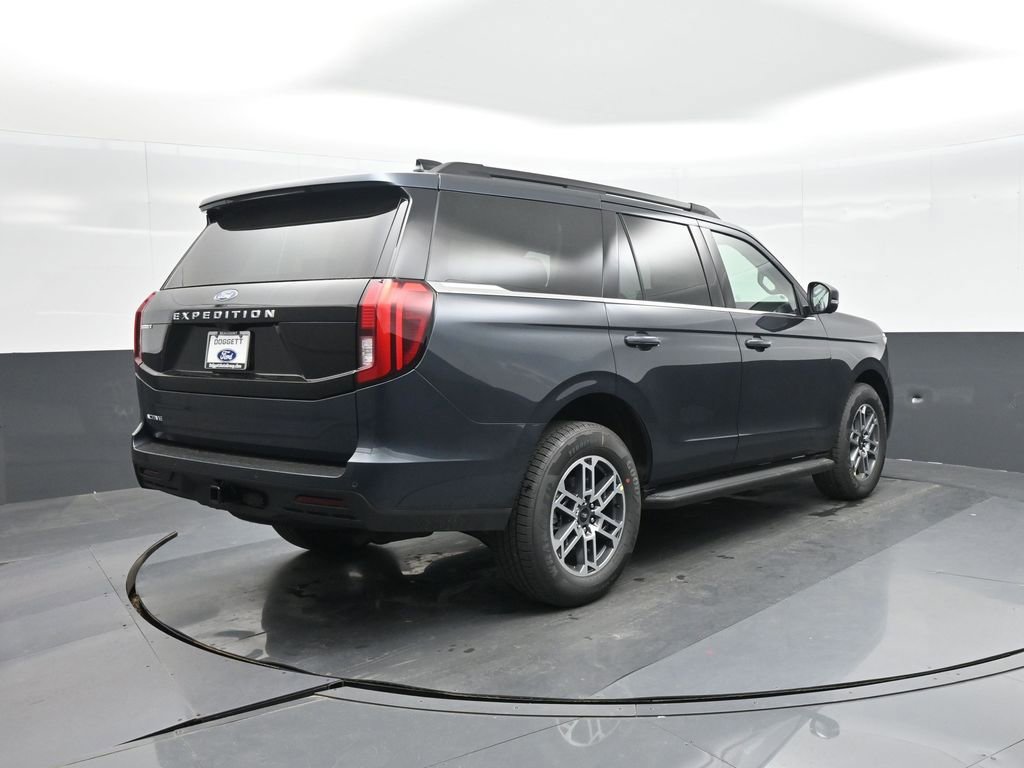 New 2026 Ford Expedition Active image 7