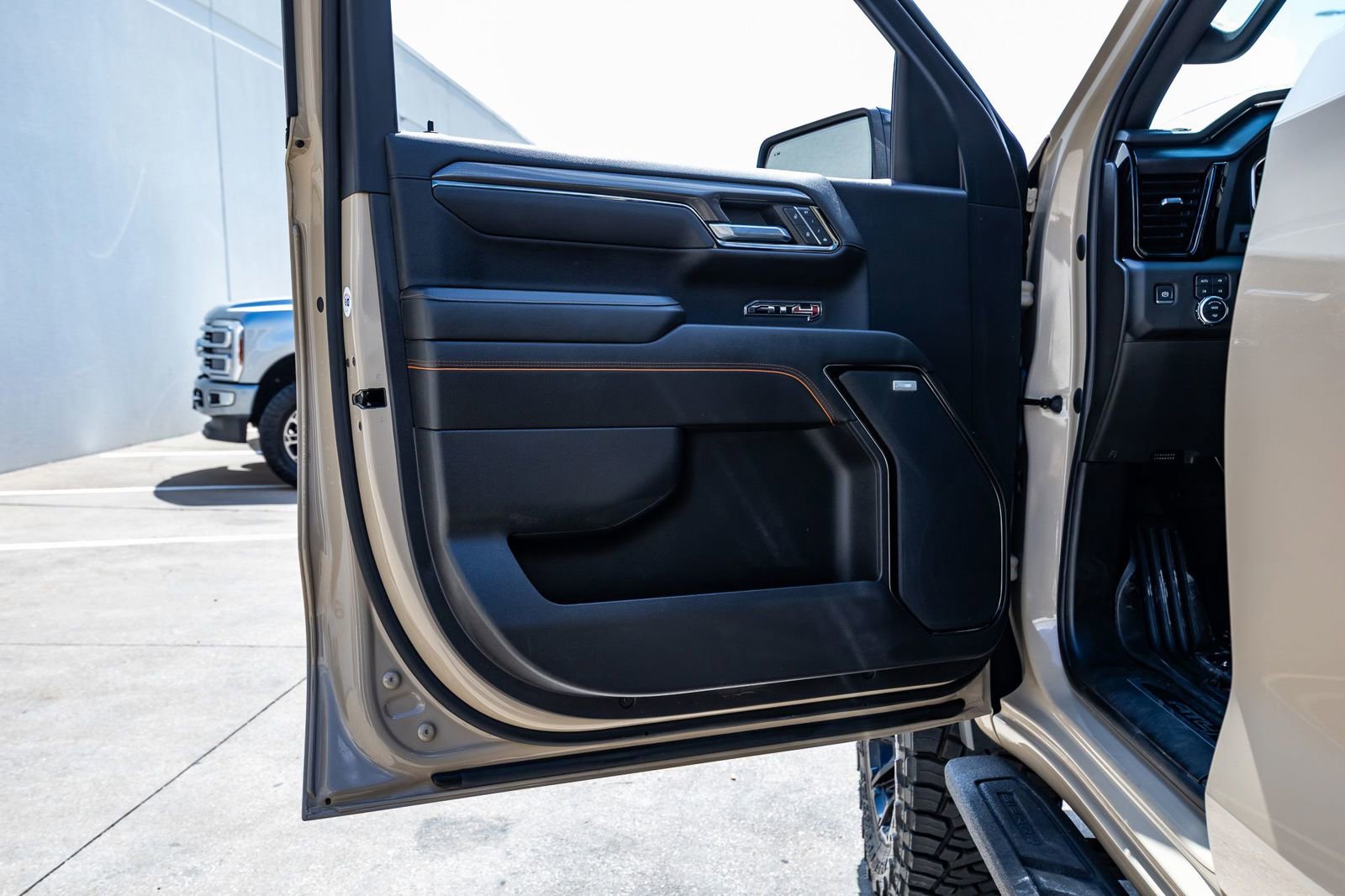 Used 2022 GMC Sierra 1500 AT4 w/ AT4 Premium Package AWD/4WD image 36