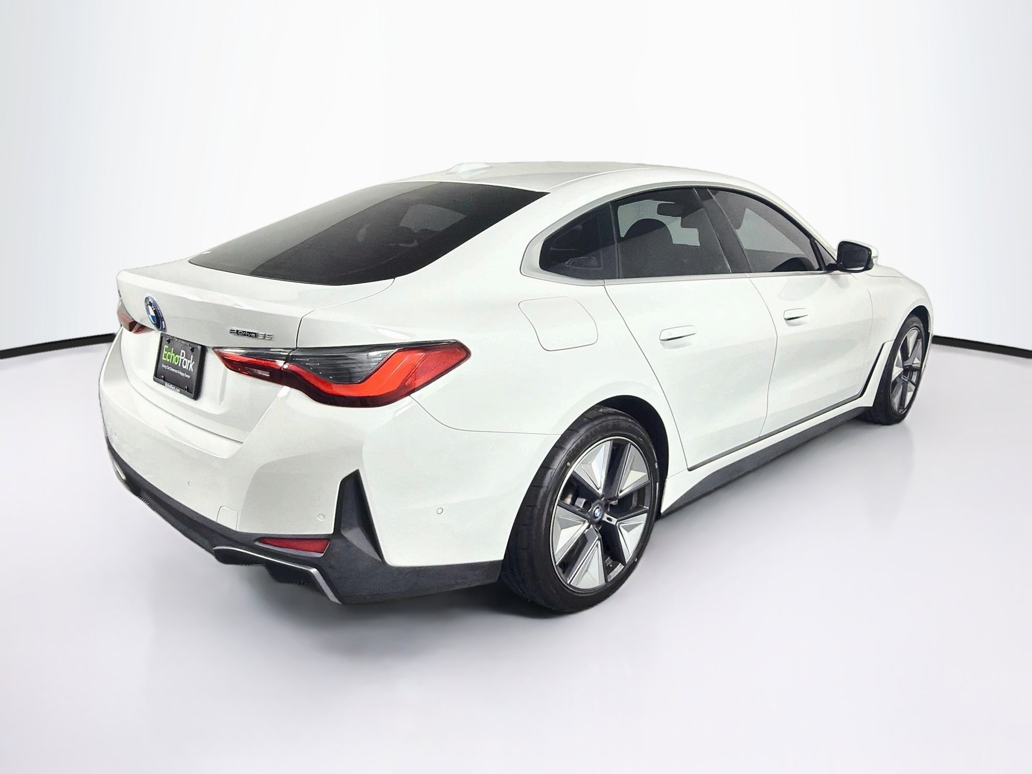 Used 2024 BMW i4 eDrive35 w/ Premium Package RWD image 9