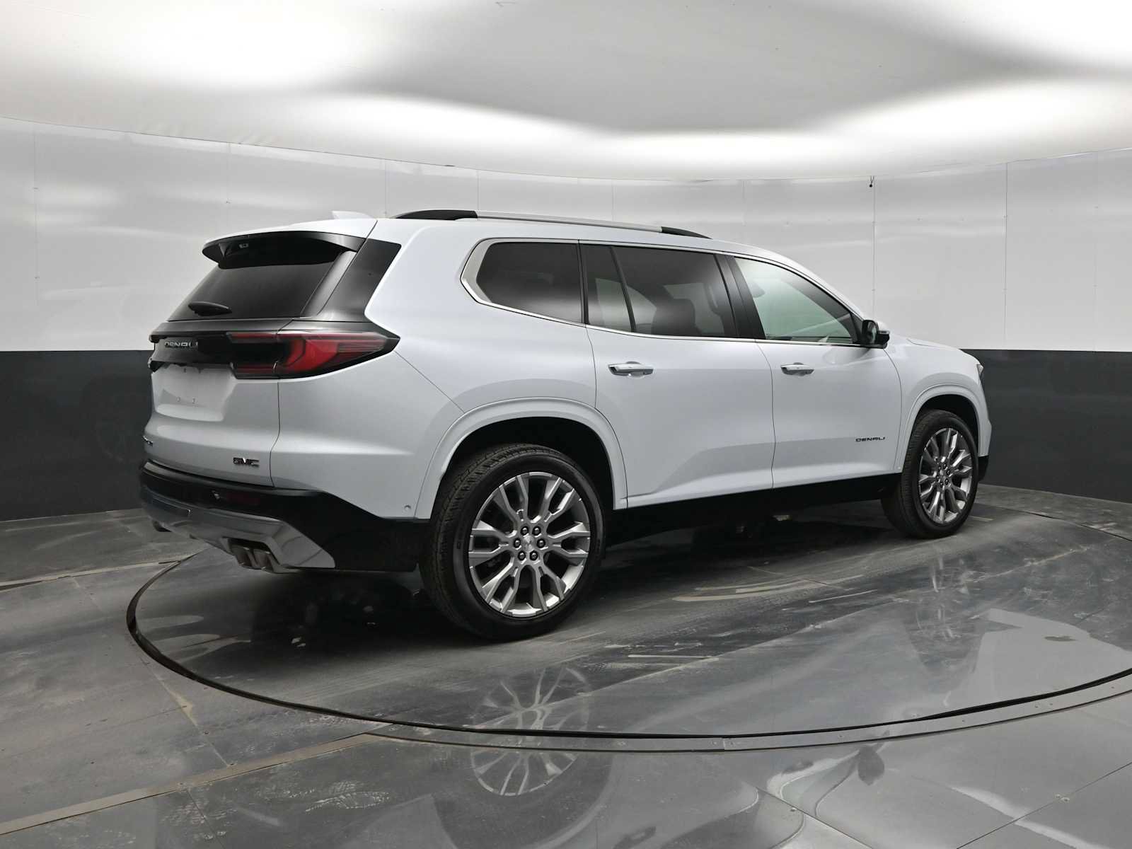 New 2026 GMC Acadia Denali w/ Super Cruise Package AWD/4WD image 7