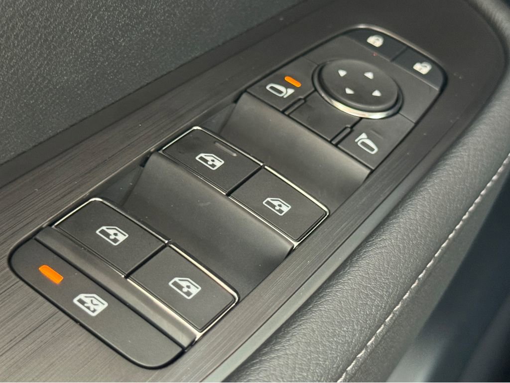 New 2025 Nissan Armada SV image 20