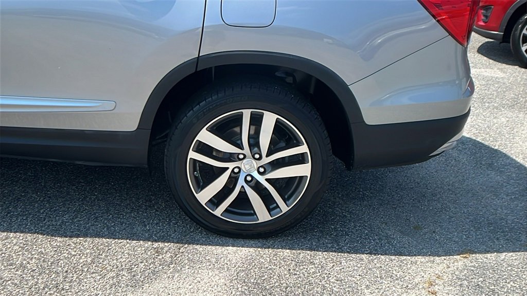Used 2017 Honda Pilot Touring image 9