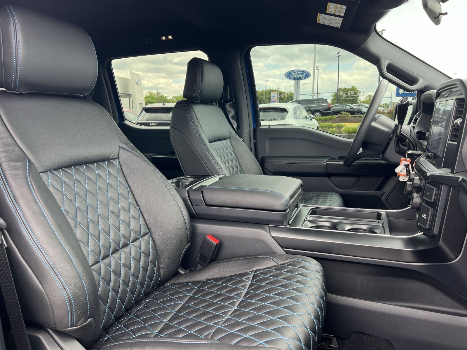 New 2026 Ford F150 STX w/ F-150 LOBO Package AWD/4WD image 25