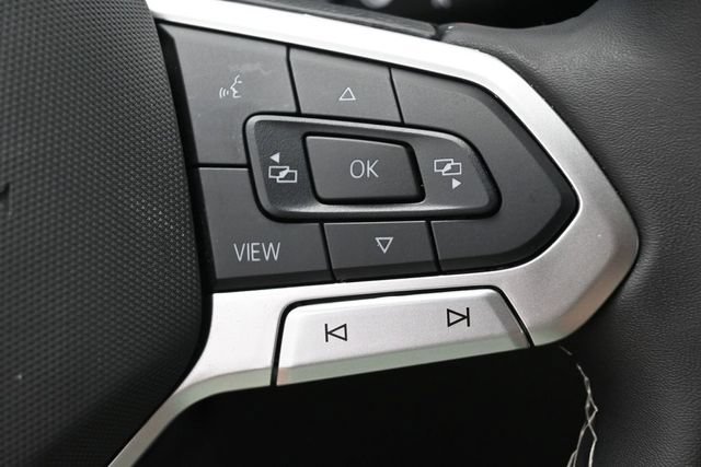 Used 2025 Volkswagen Tiguan S AWD/4WD image 17