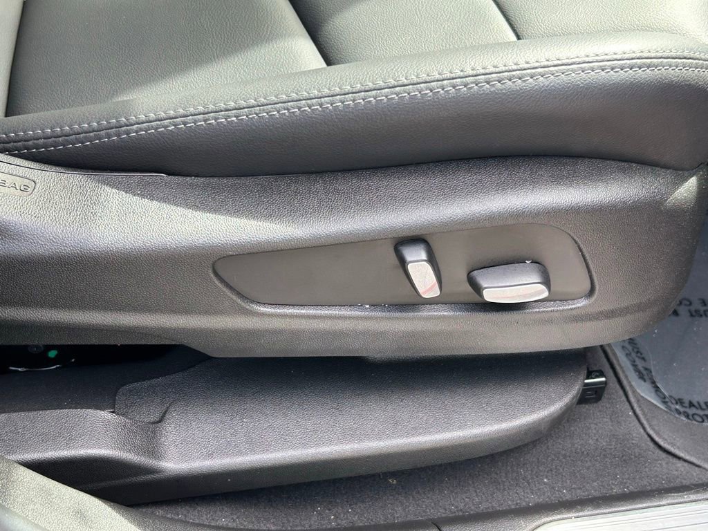 Used 2023 Cadillac XT5 Luxury image 34
