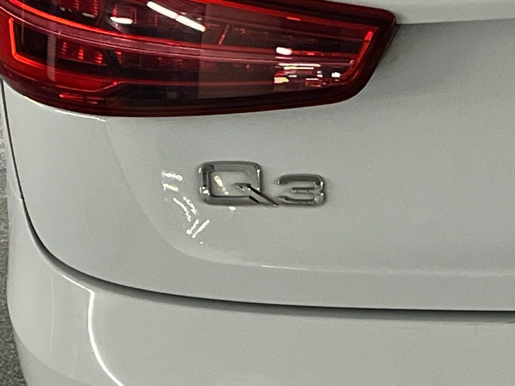 Used 2018 Audi Q3 2.0T Premium Plus w/ Premium Plus Package image 36