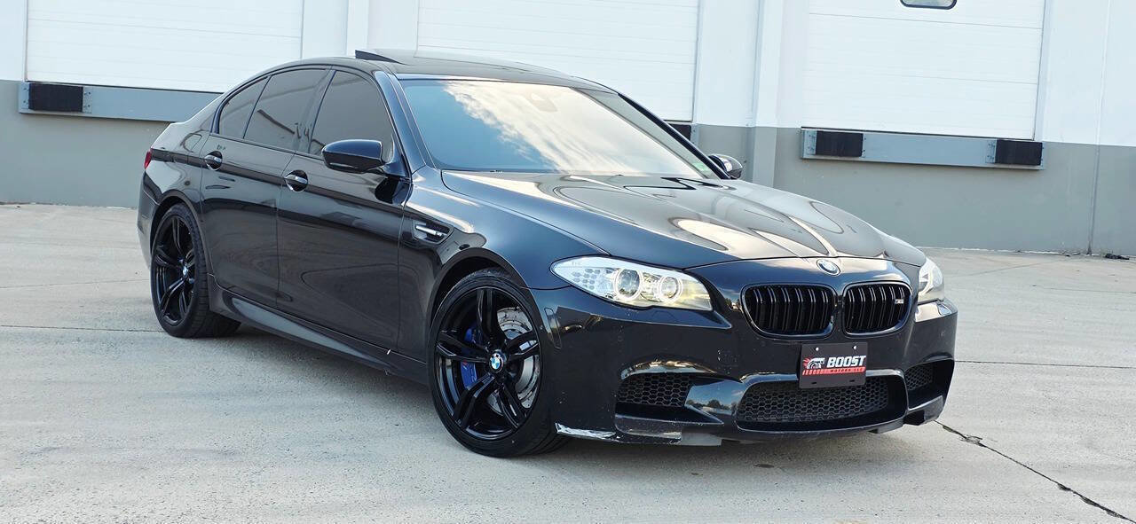 Used 2013 BMW M5 image 1