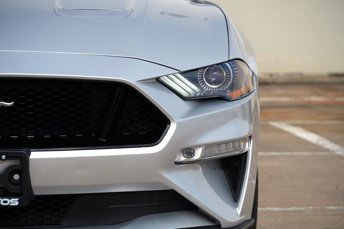 Used 2018 Ford Mustang GT Premium w/ Equipment Group 401A RWD image 20