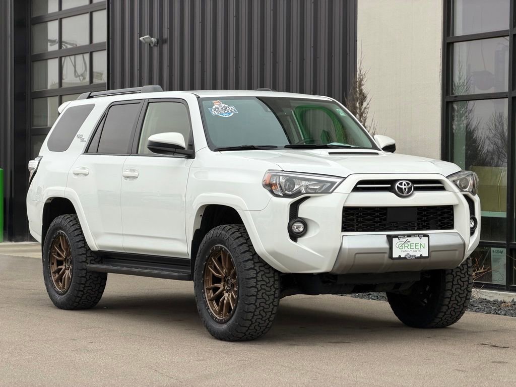 Used 2024 Toyota 4Runner TRD Off-Road image 4