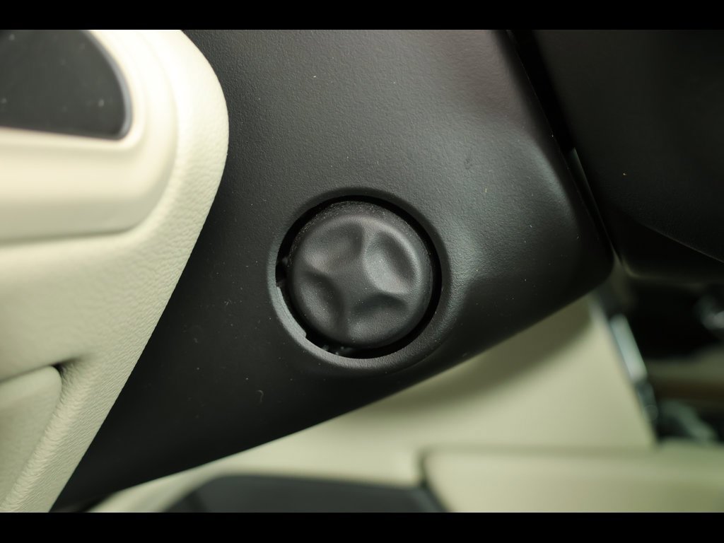 Used 2019 Cadillac XTS Luxury w/ Driver Awareness Package image 31