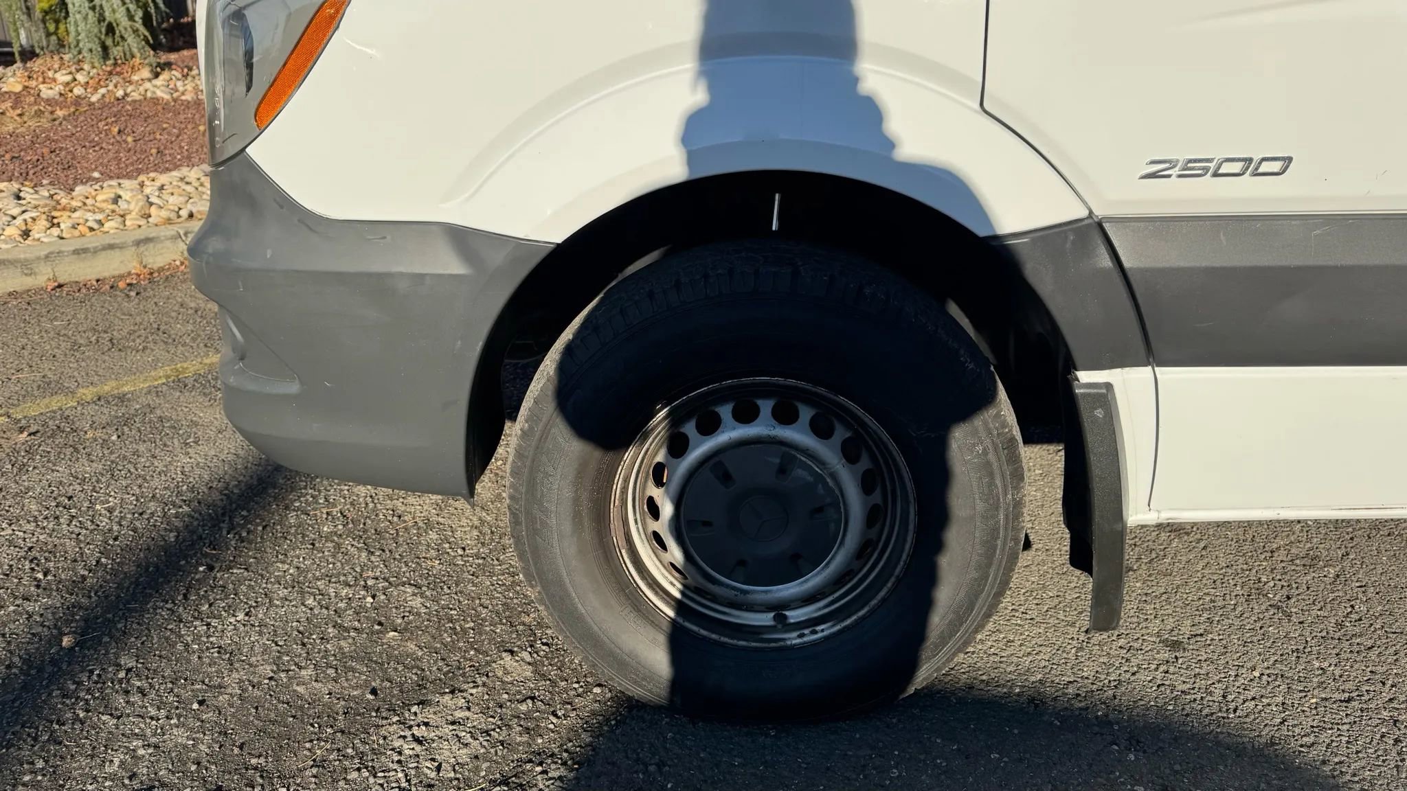 Used 2014 Mercedes-Benz Sprinter 2500 image 23