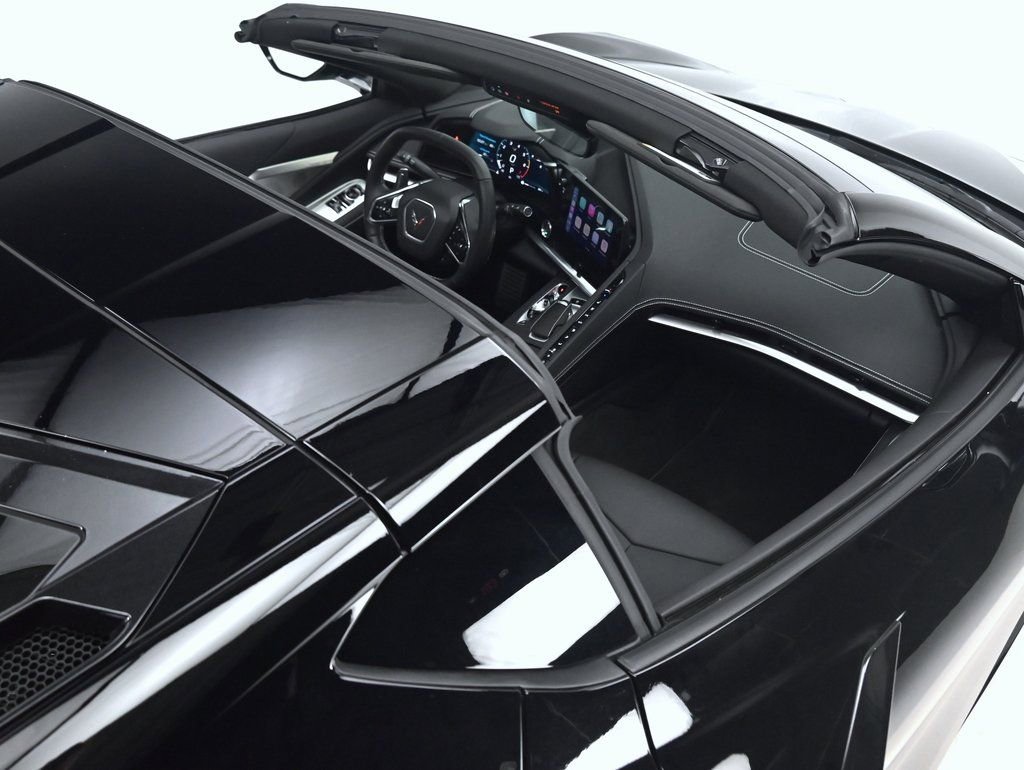 Used 2023 Chevrolet Corvette Stingray Preferred Cpe w/ Z51 Performance Package image 22