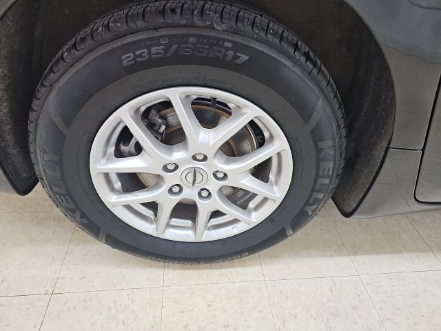Used 2023 Chrysler Pacifica Touring-L FWD image 13