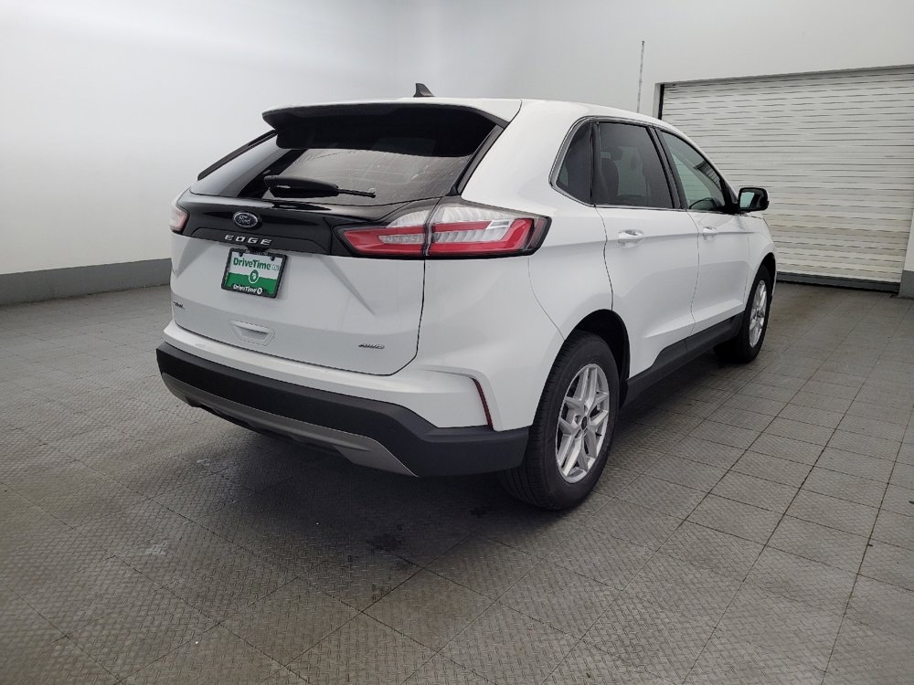 Used 2024 Ford Edge SEL image 9