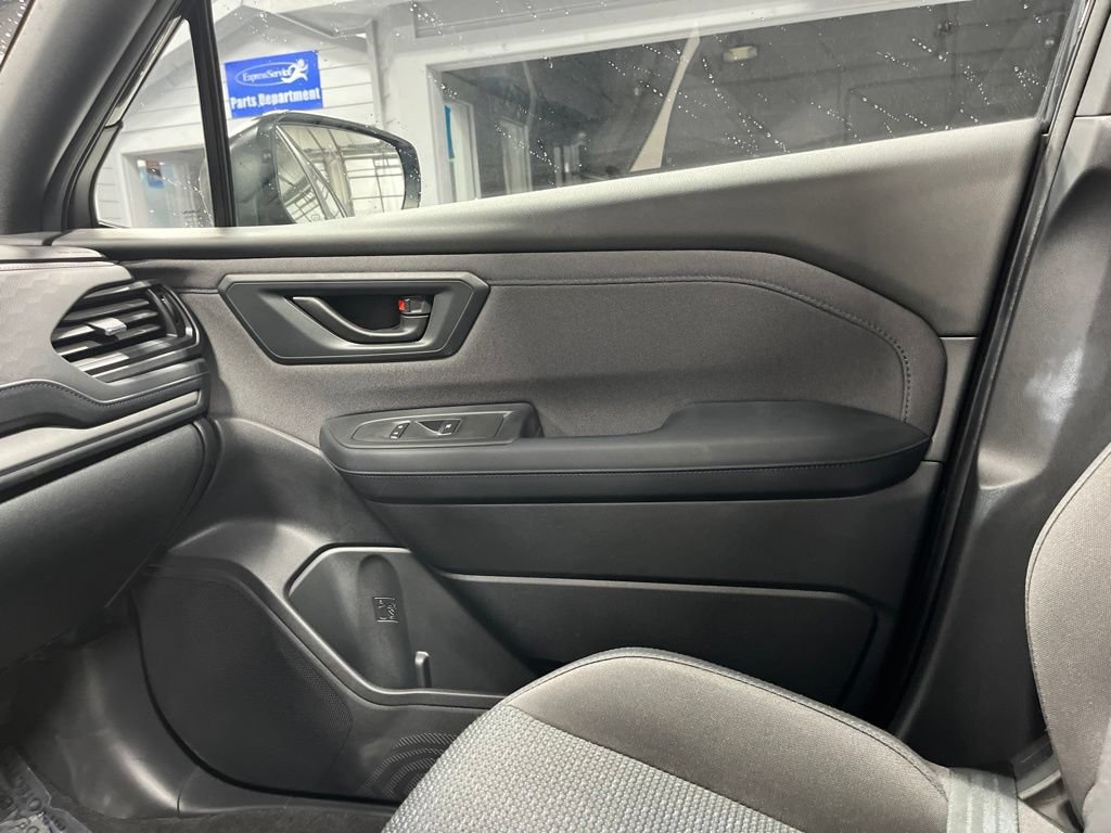Used 2026 Subaru Forester Premium AWD/4WD image 16