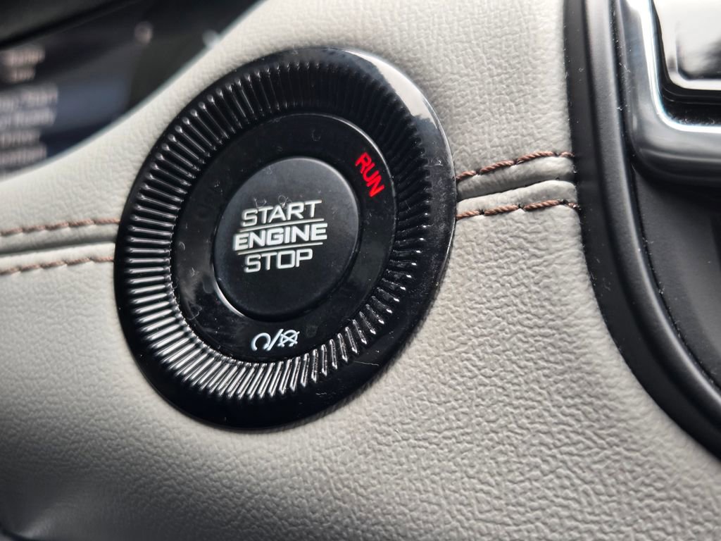 Used 2024 Jeep Compass Limited image 8