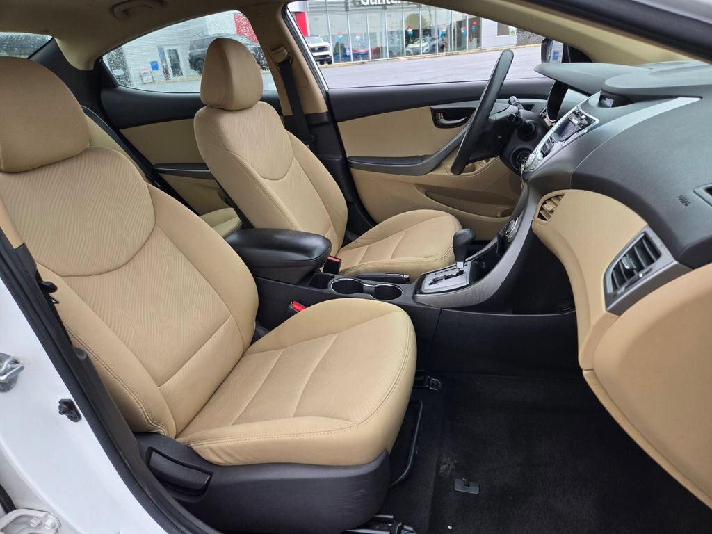 Used 2012 Hyundai Elantra GLS FWD image 19