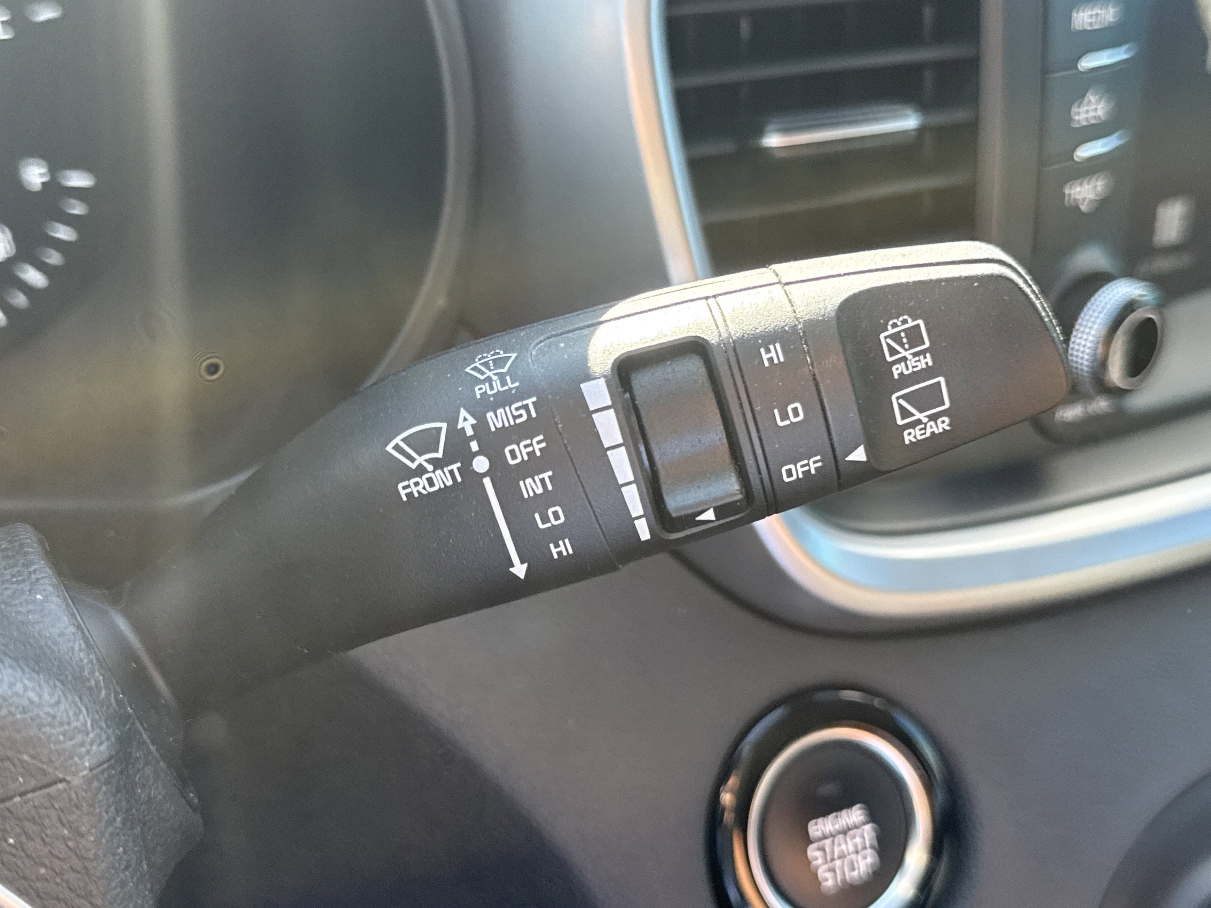 Used 2020 Kia Sorento EX image 17