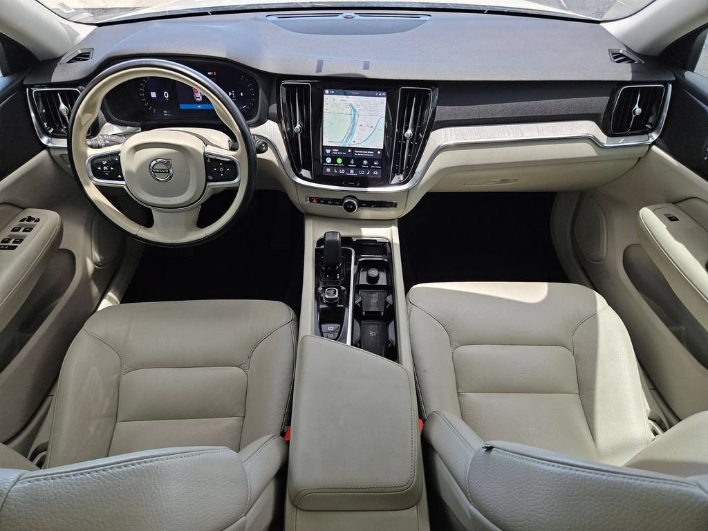 Used 2025 Volvo V60 B5 Cross Country Plus AWD/4WD image 24
