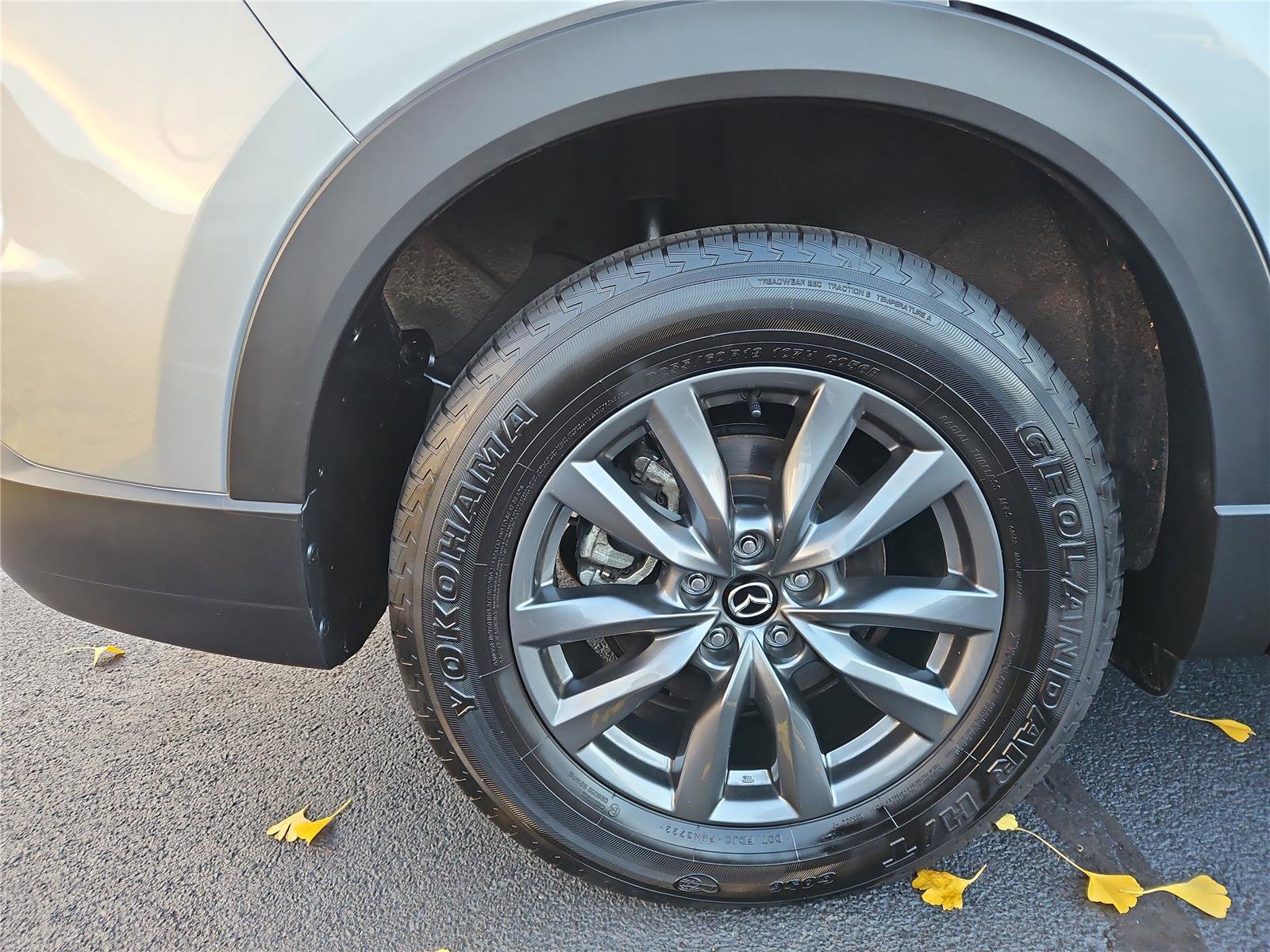 Used 2023 MAZDA CX-9 Touring image 10