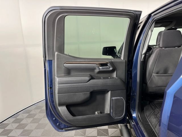 Used 2023 Chevrolet Silverado 1500 RST w/ Protection Package AWD/4WD image 28