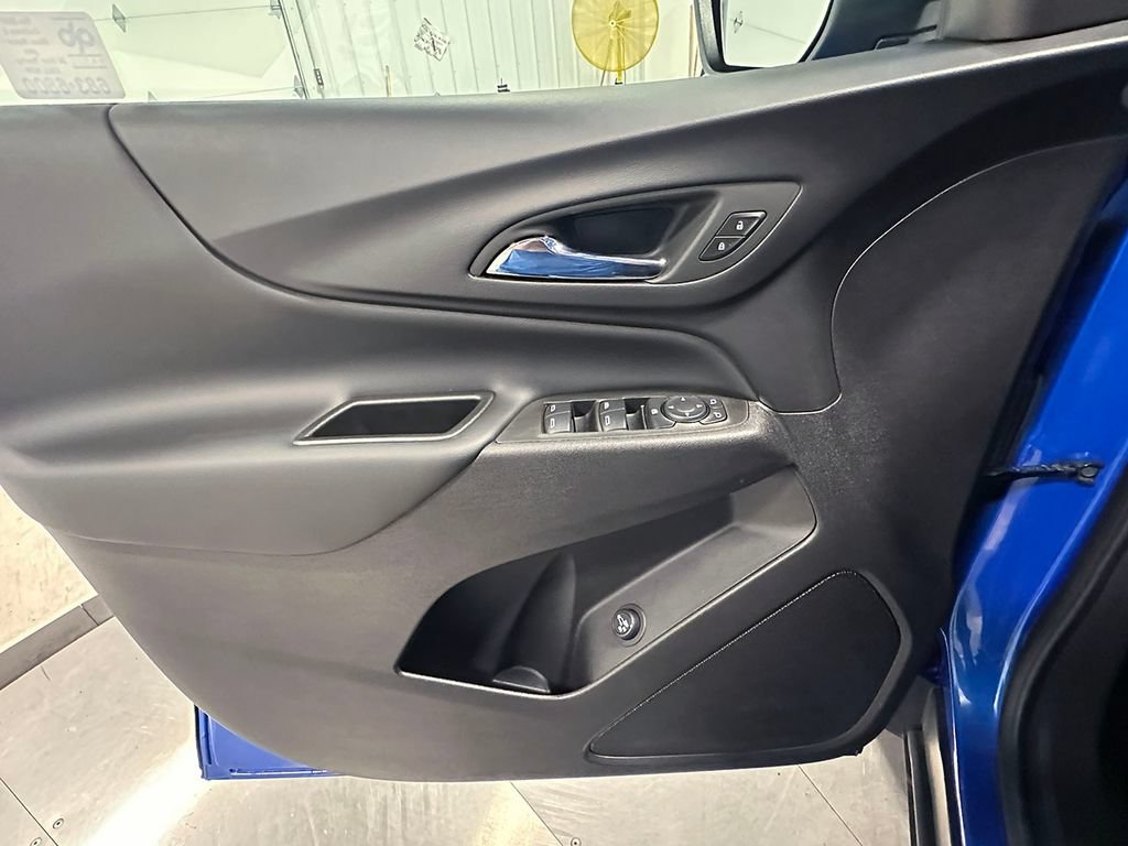 Used 2024 Chevrolet Equinox LT w/ LPO, Floor Liner Package AWD/4WD image 18
